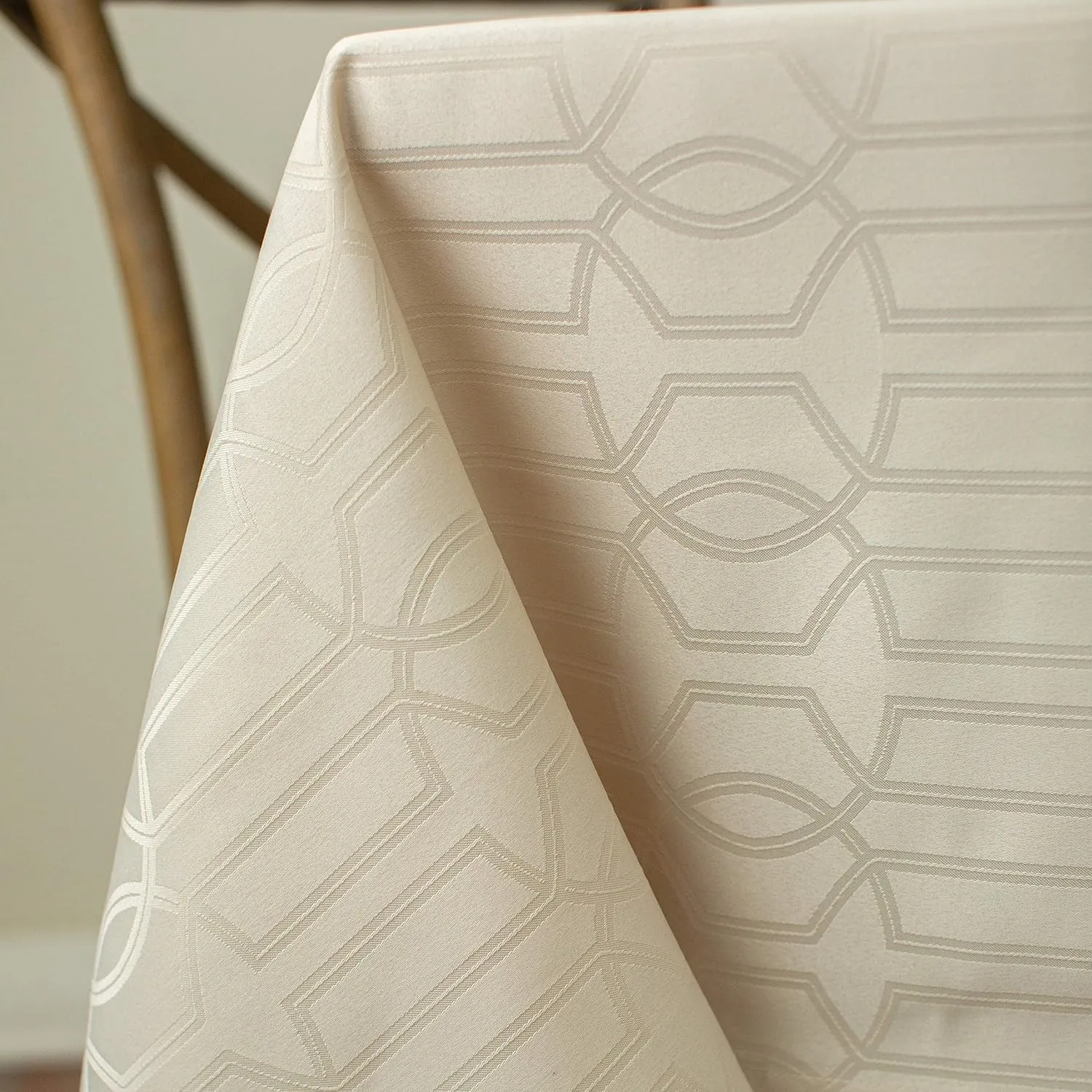 Benson Mills Orelle SPILLPROOF Jacquard Tablecloth, 60 in x 104 in, Cream