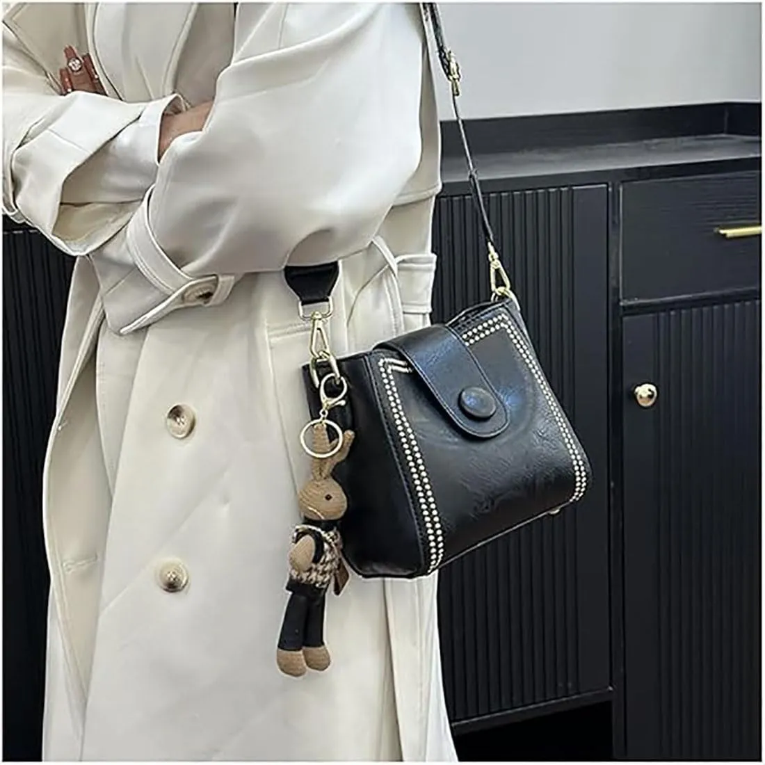 Bootara Bucket Bag, Women's Vintage Bunny Charm Bucket Bag, Bootara Crossbody Bag with Adjustable Wider Shoulder Strap