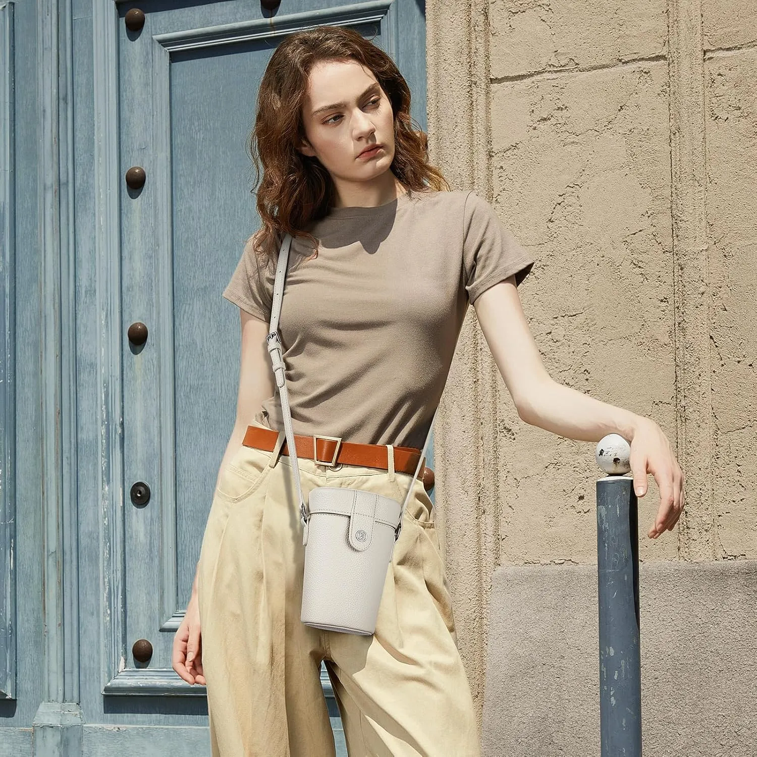 BOSTANTEN Mini Bucket Crossbody Bags for Women Vegan Leather Small Shoulder Bag with Adjustable Strap