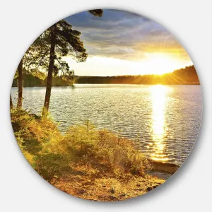 Designart MT14301-C11 Beautiful View of Sunset Over Lake Landscape Round Wall Art - Disc of 11,Green,11 X 11