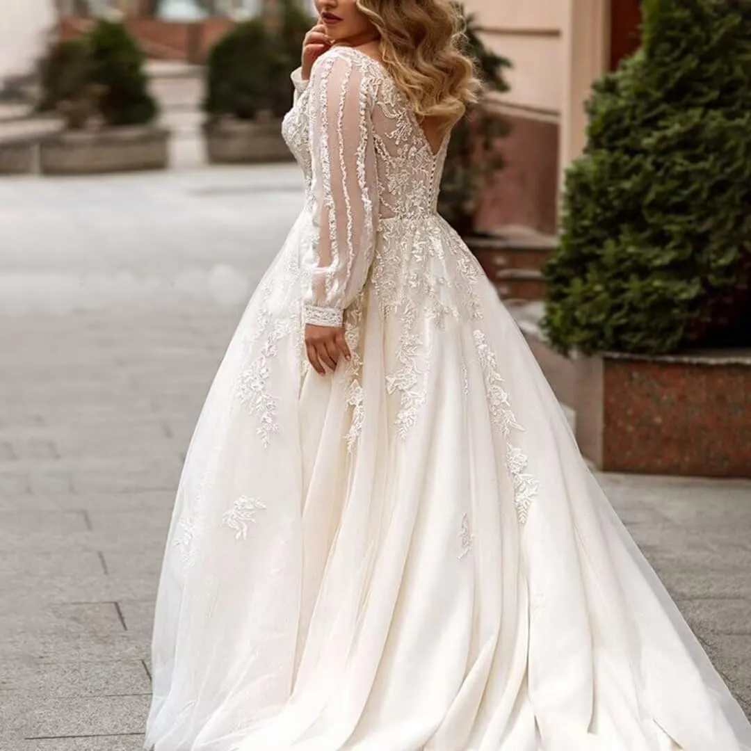 Elegant A Line Plus Size Wedding Dress for Women with Lace Applique Tulle Bridal Gown