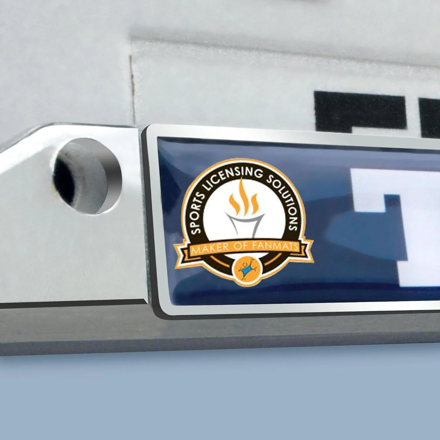 FANMATS NHL Unisex-Adult Chrome Metal License Plate Frame