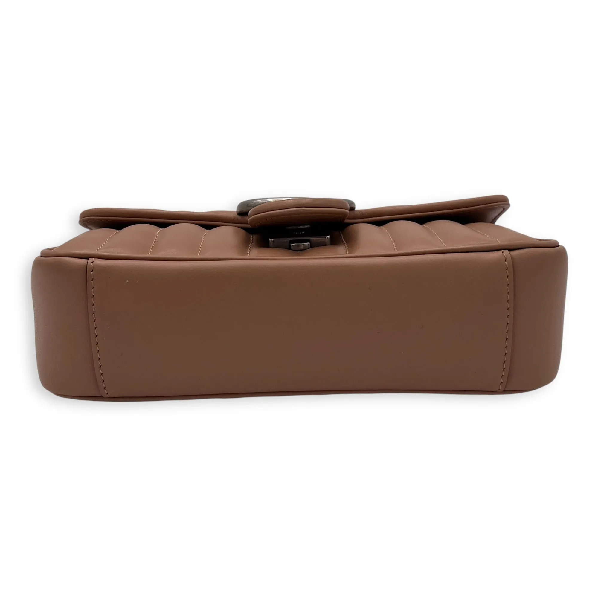 GG Marmont Mini Beige Crossbody Bag in Calfskin, Silver hardware