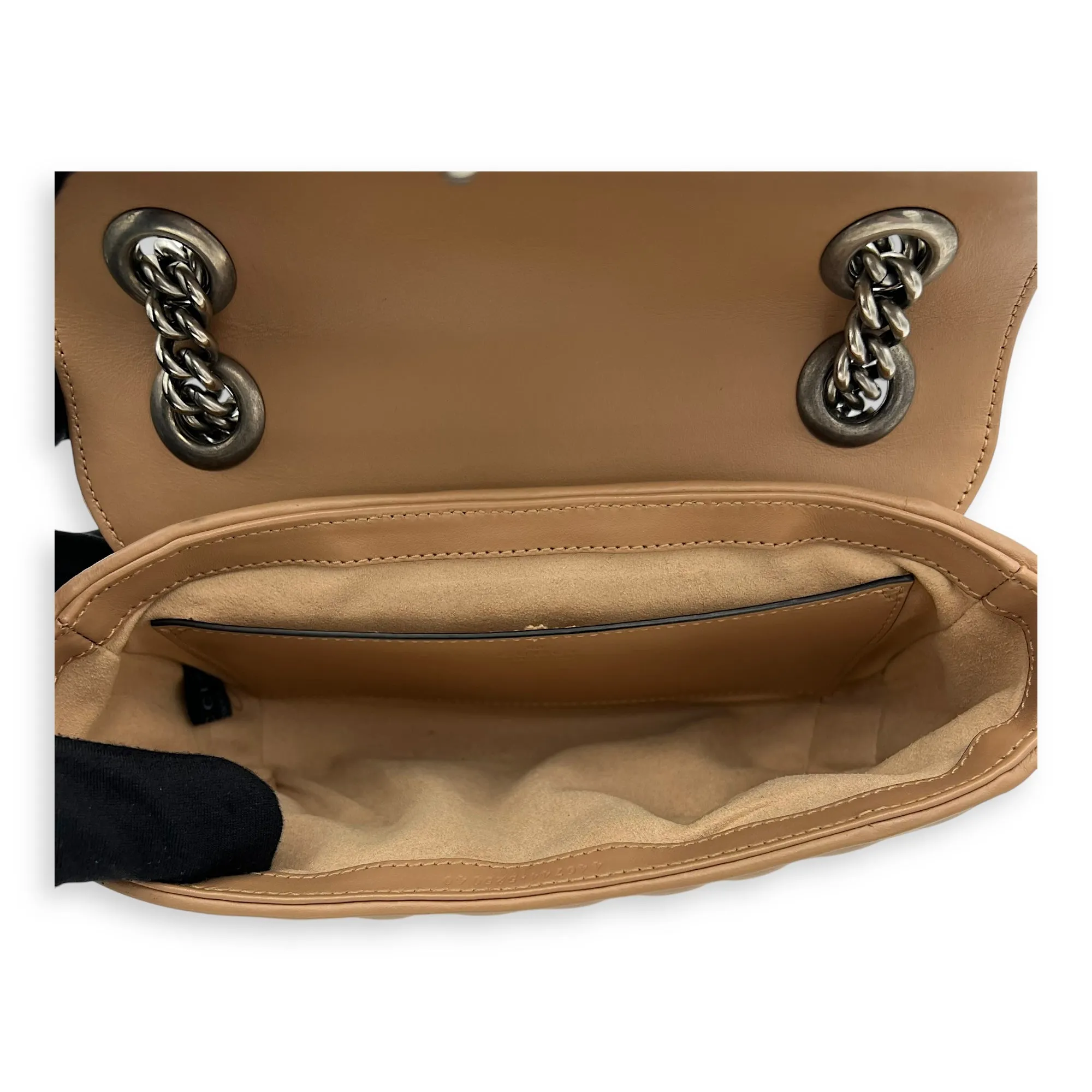 GG Marmont Mini Beige Crossbody Bag in Calfskin, Silver hardware