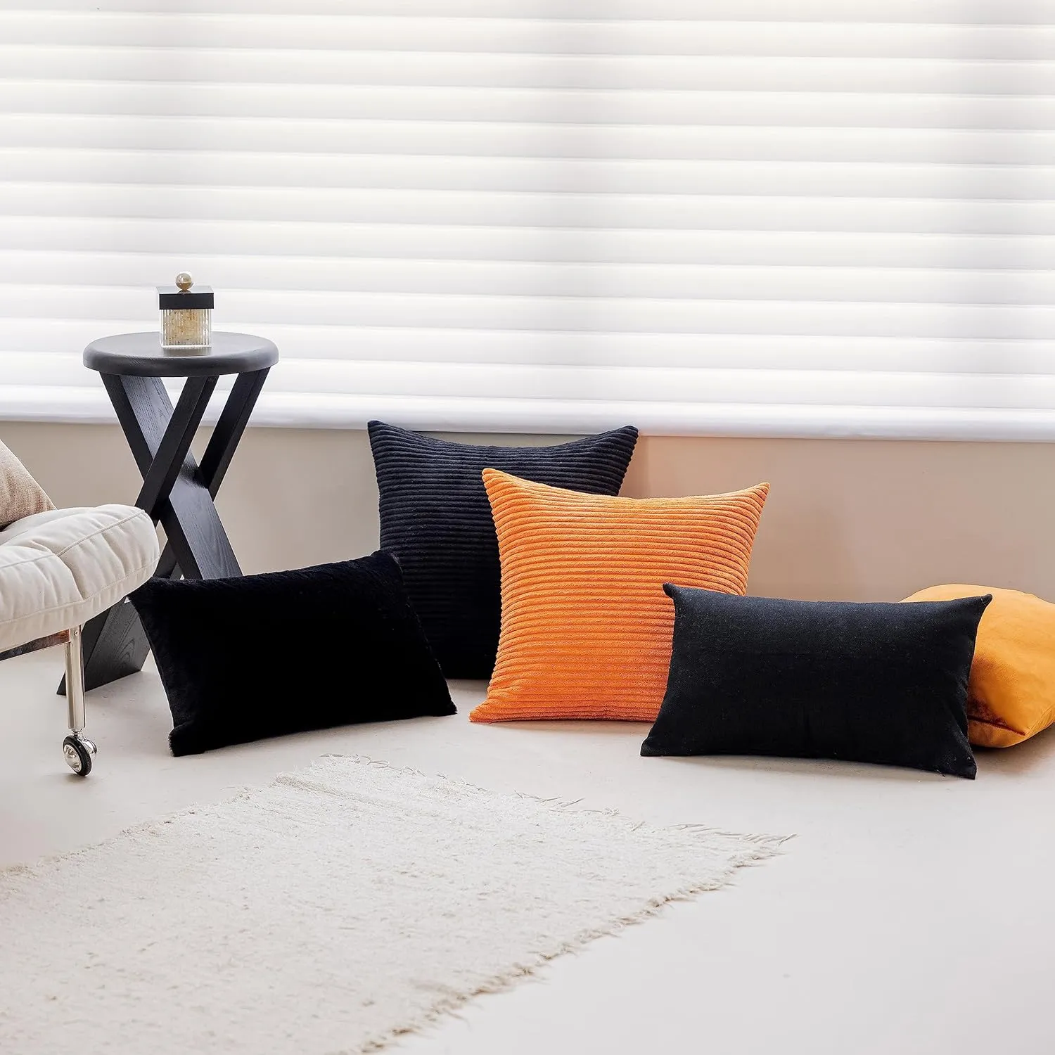 Home Brilliant Set of 2 Throw Pillow Covers Spring Decorative Couch Pillow Covers Striped Velvet Pillowcases for Floor, 55cm, 22 x 22 Inch, Black