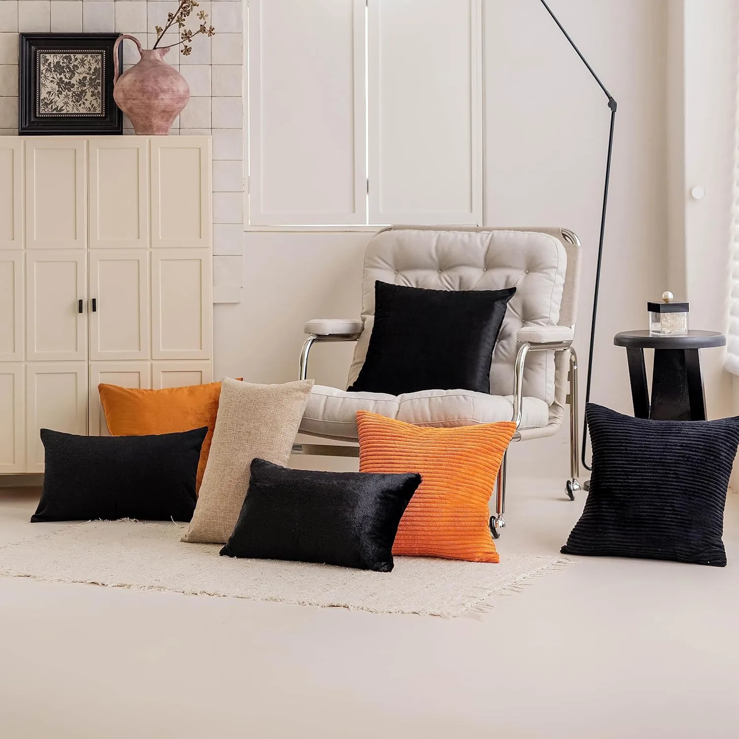 Home Brilliant Set of 2 Throw Pillow Covers Spring Decorative Couch Pillow Covers Striped Velvet Pillowcases for Floor, 55cm, 22 x 22 Inch, Black