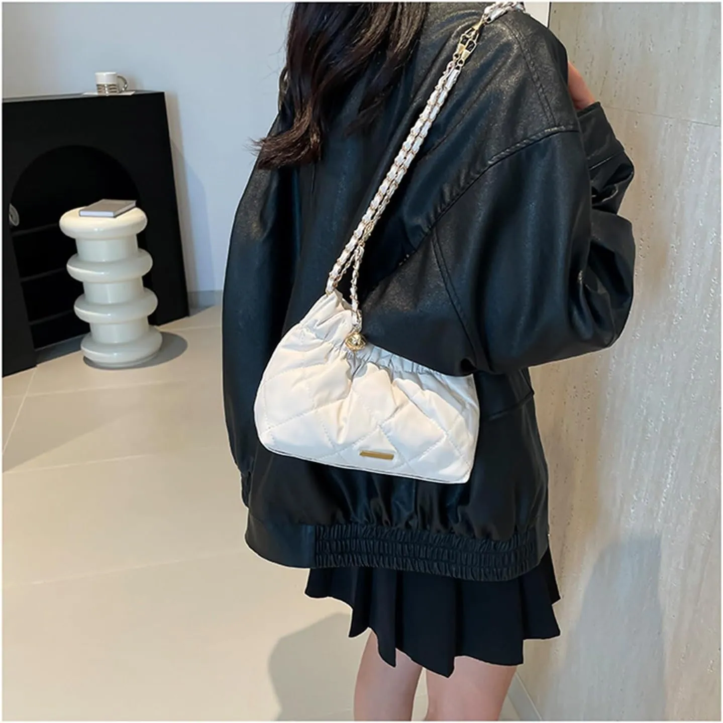 Lady pleated chain shoulder bag bucket bag