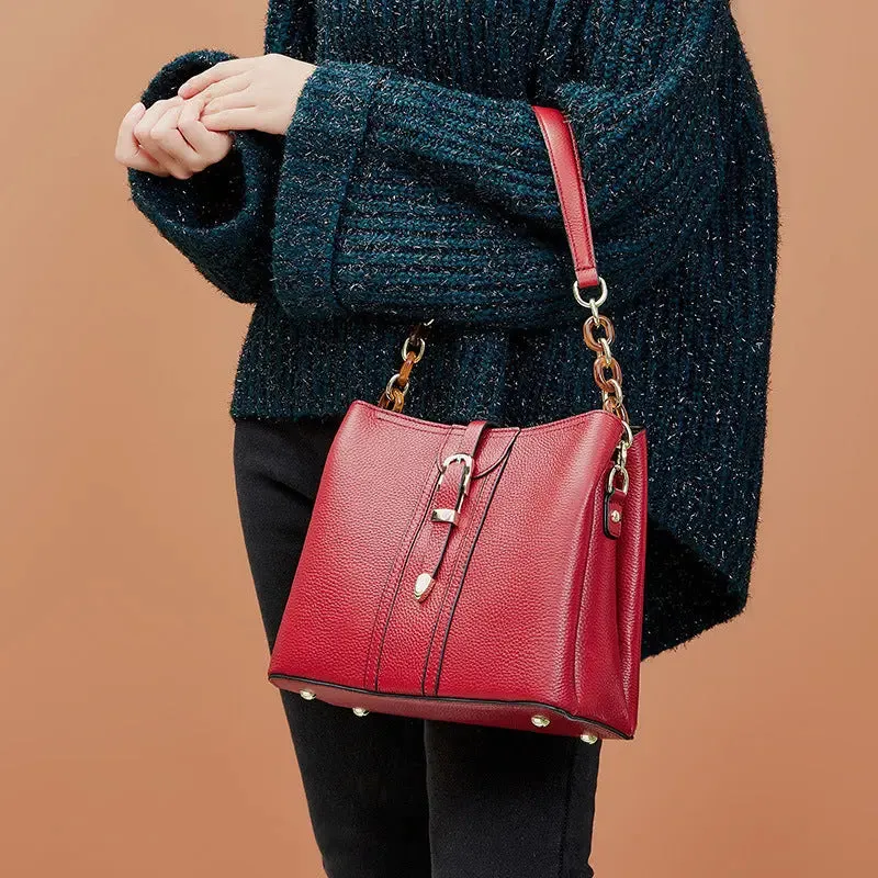 LUXE BUCKET HOLDALL
