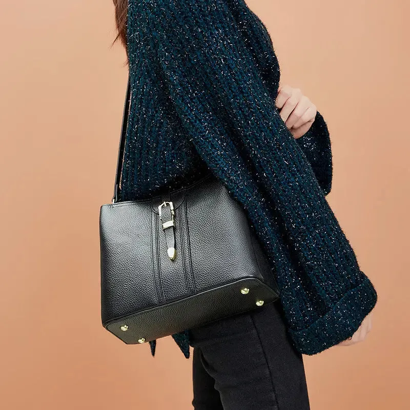 LUXE BUCKET HOLDALL