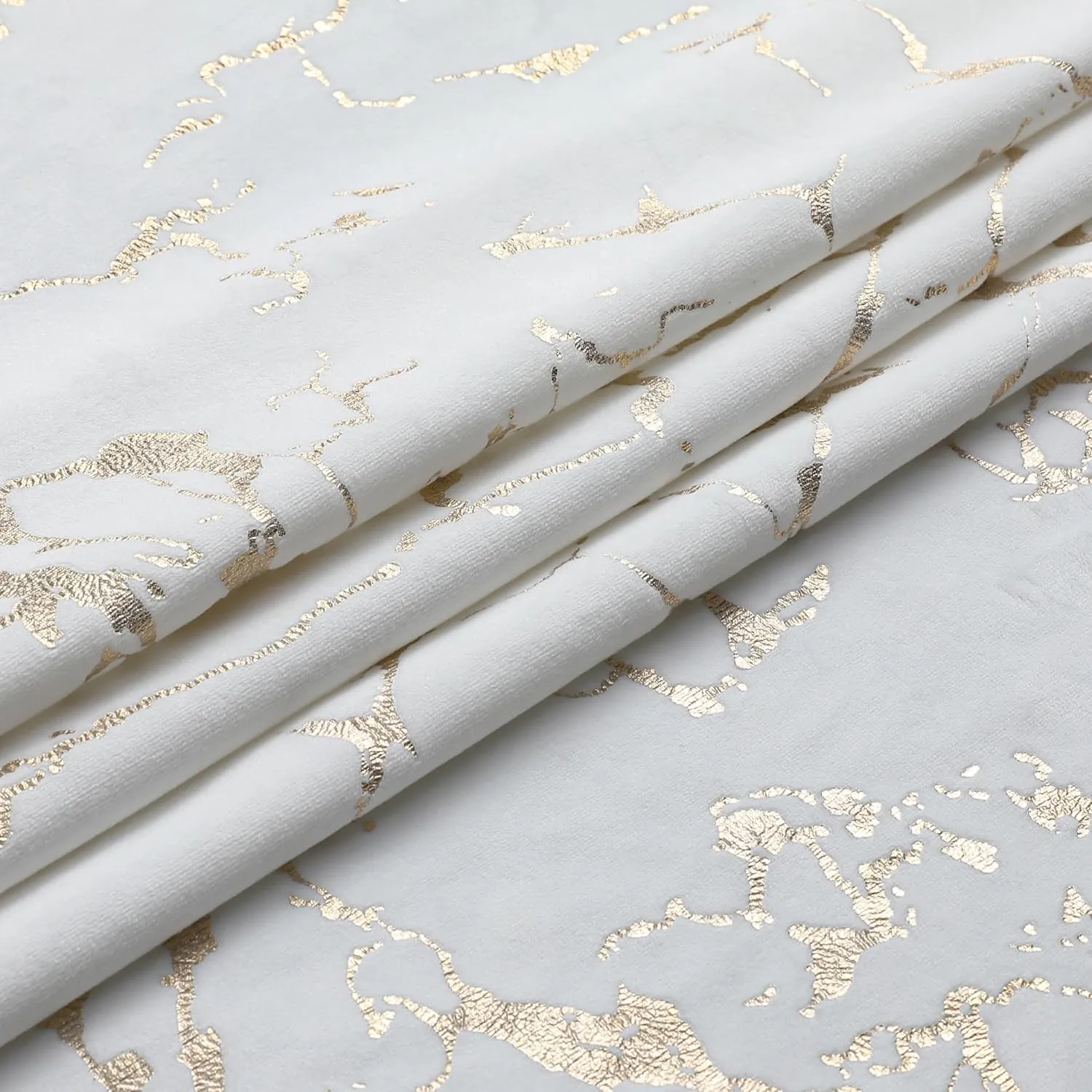 Majestic Giftware Velvet Tablecloths for Rectangle Tables - TC1414 | (70/144) Glacier Gold Print Hem Stitch Dining Table Cover | Washable Rectangle Tablecloth for Kitchen, Dinning, Party