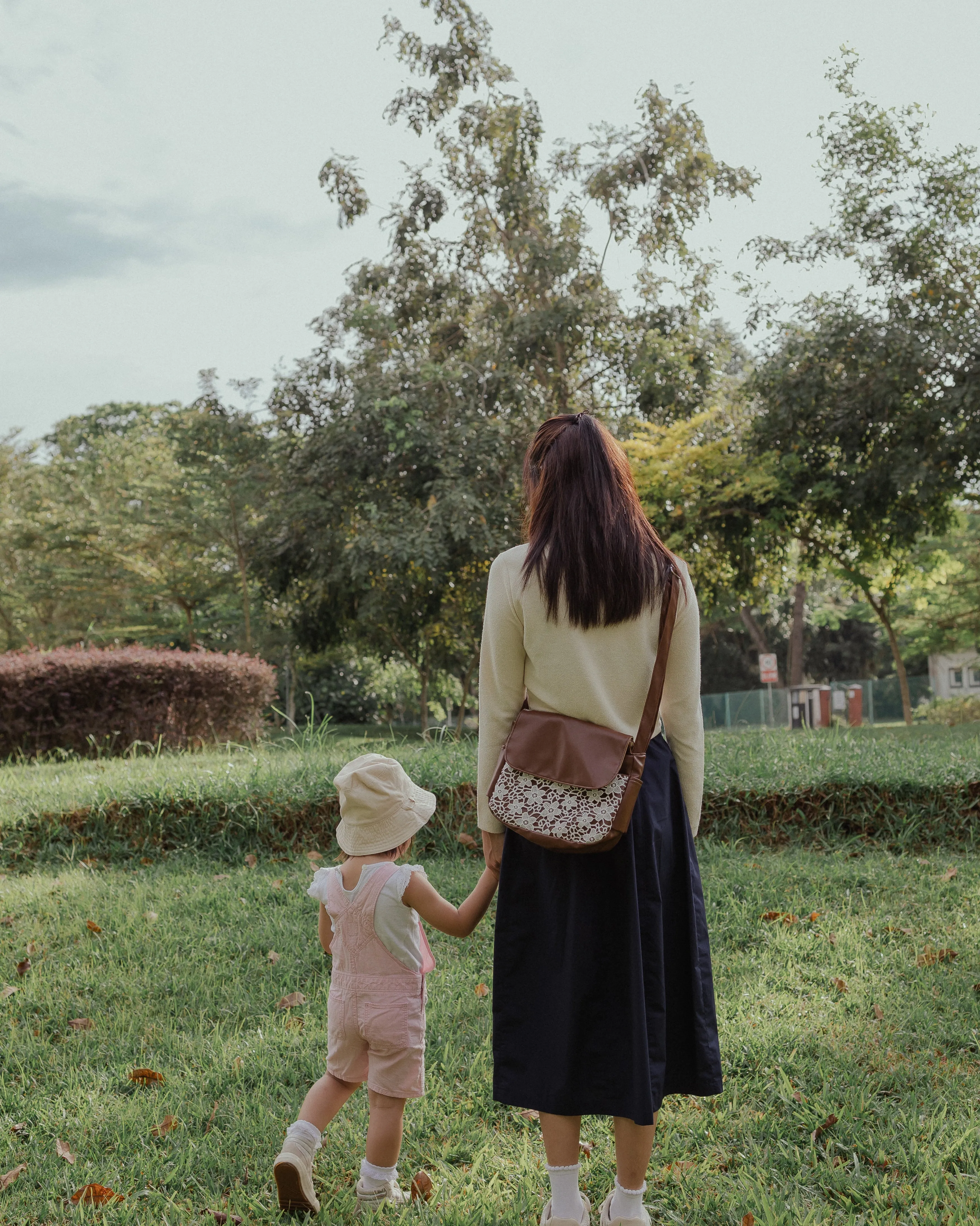 {{Mama's Day Special}} Lace Brown Multi-Carry Crossbody Bag