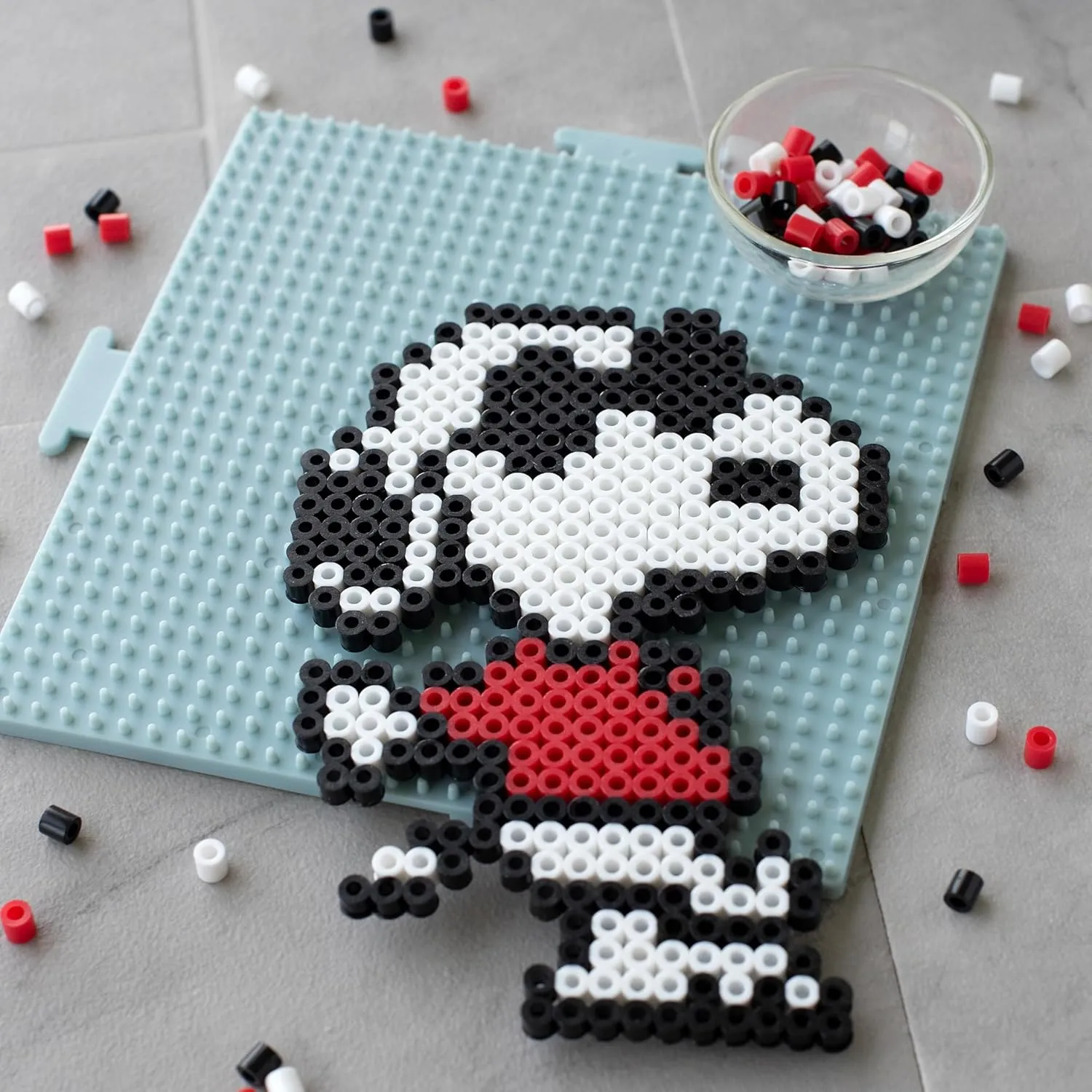 Perler 80-57183 Peanuts Fused Bead Deluxe Box Kit, 9 Unique Patterns, Multicolor, 4263 Pieces