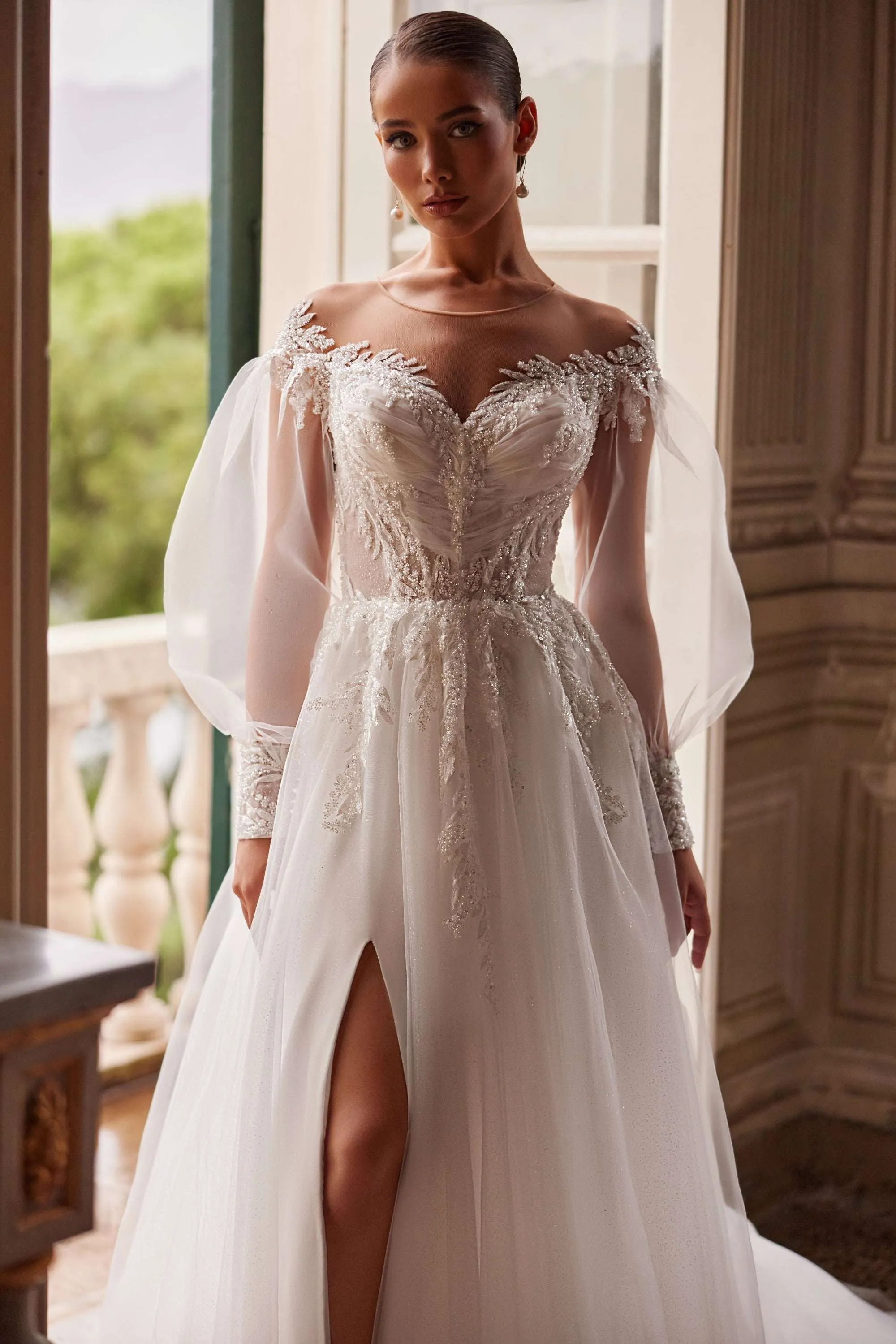 Puff sleeve wedding dress | Beautiful wedding outfits | KatrinFAVOR