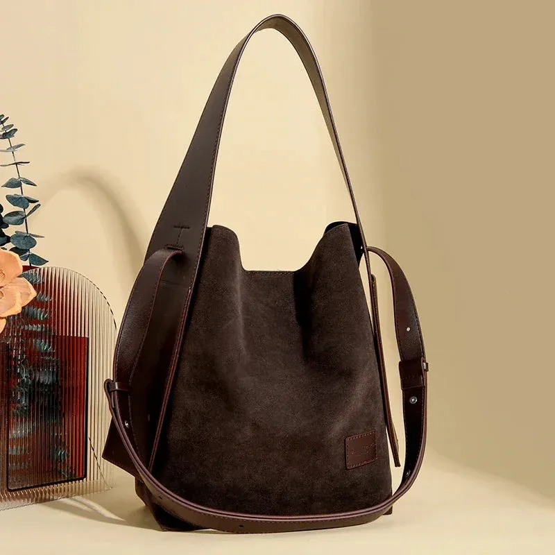VANDERWAH Vintage Bucket Bag Light Shoulder Crossbody Bags for Women Luxury Personality Design Large Casual Commuting Tote Bag