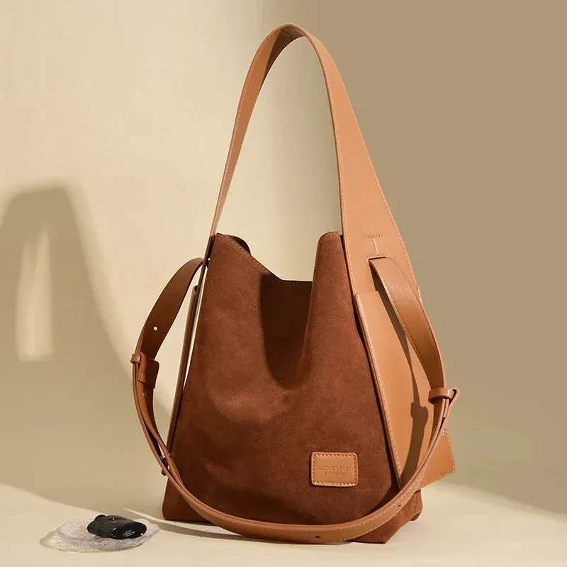 VANDERWAH Vintage Bucket Bag Light Shoulder Crossbody Bags for Women Luxury Personality Design Large Casual Commuting Tote Bag