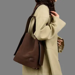 VANDERWAH Vintage Bucket Bag Light Shoulder Crossbody Bags for Women Luxury Personality Design Large Casual Commuting Tote Bag