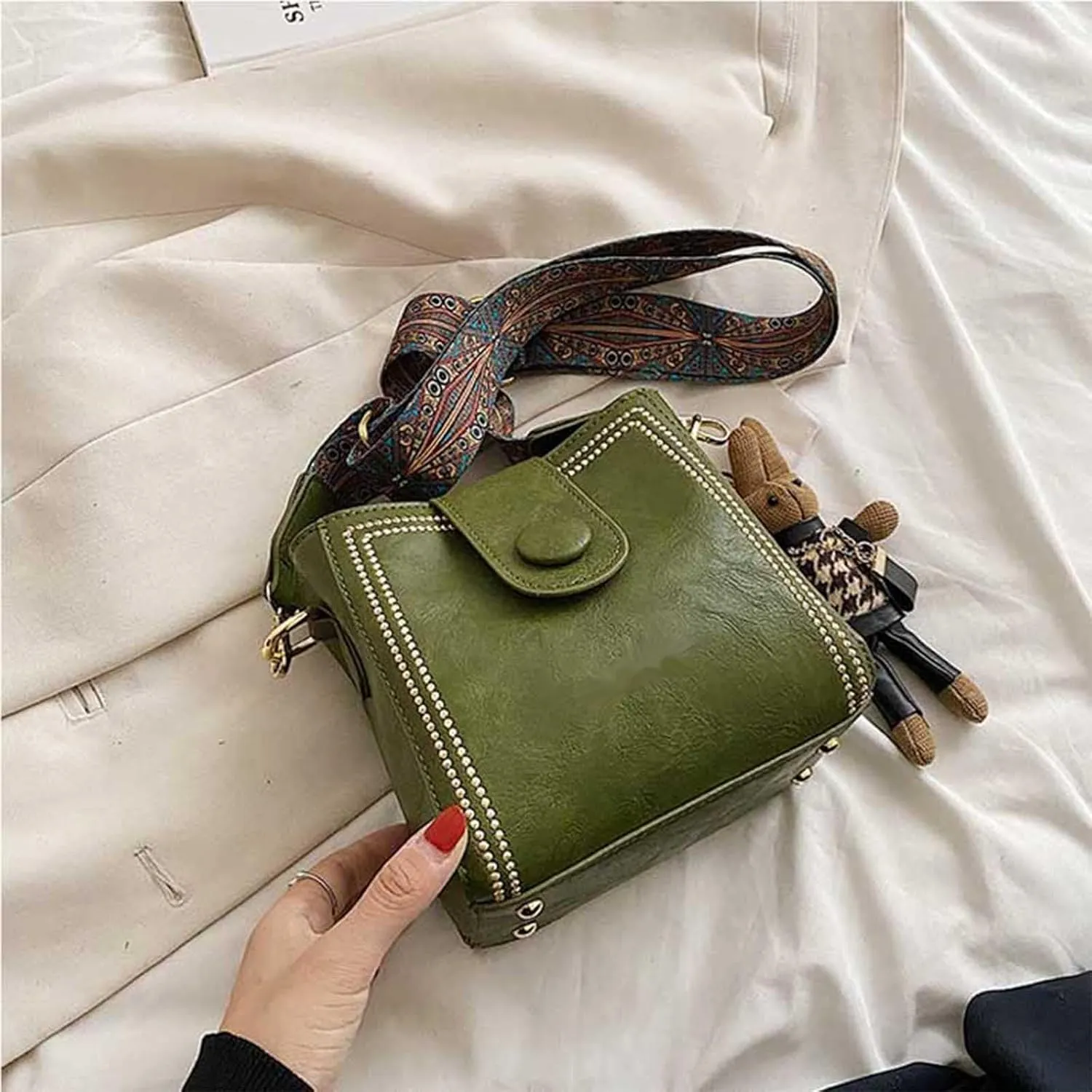 Vintage Fashion Bag with Adjustable Wider Shoulder Strap, Vintage Retro Small Water Bucket Bag